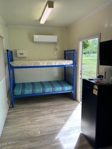 Territory Manor Motel & Caravan Park Mataranka Habitación foto